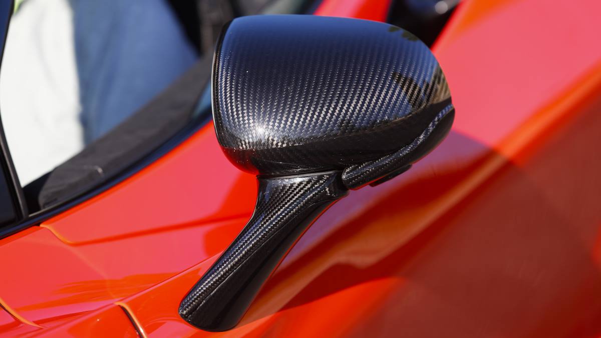 McLaren 720 S  011