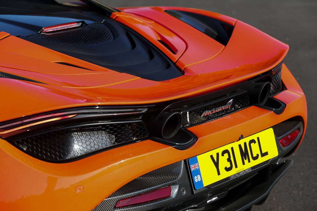 McLaren 720 S  020