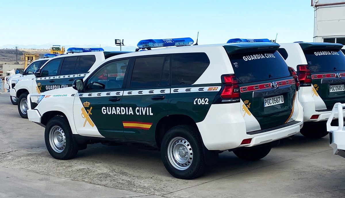 Los nuevos Toyota Land Cruiser de la Guardia Civil.