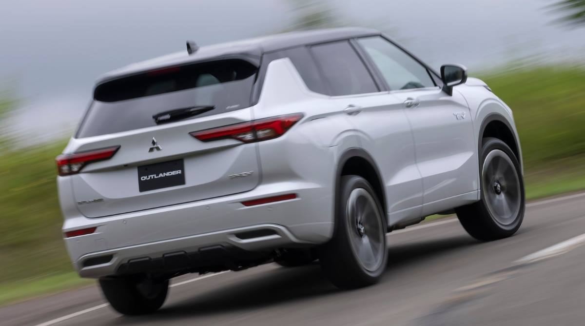 Mitsubishi Outlander PHEV 2022 3
