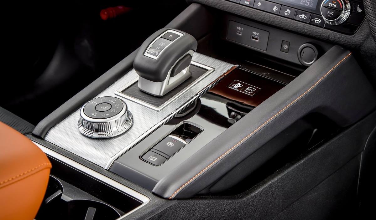 Mitsubishi Outlander PHEV 2022 14