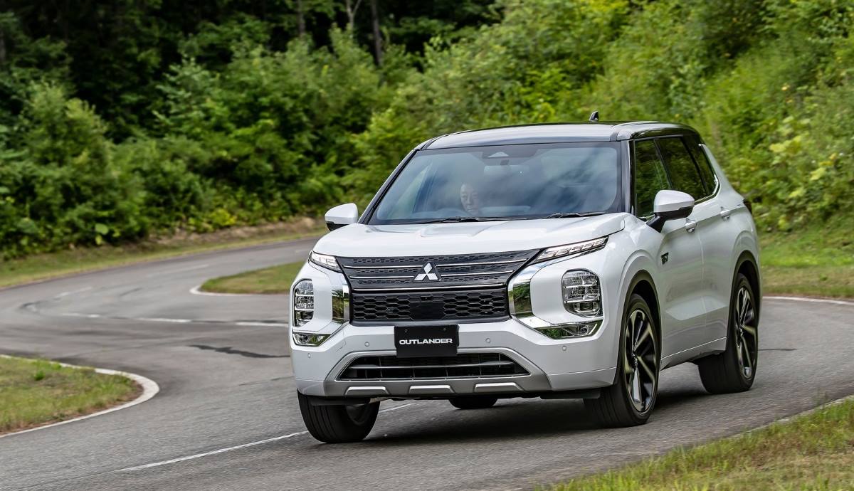 El ASX estrenará segunda generación para completar la gama SUV de Mitsubishi junto al Outlander.