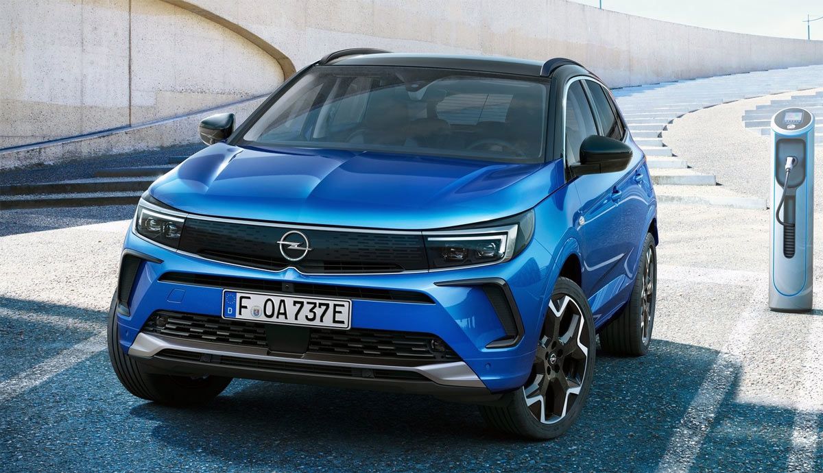Opel Grandland 2022: el SUV medio de la marca alemana se renueva.