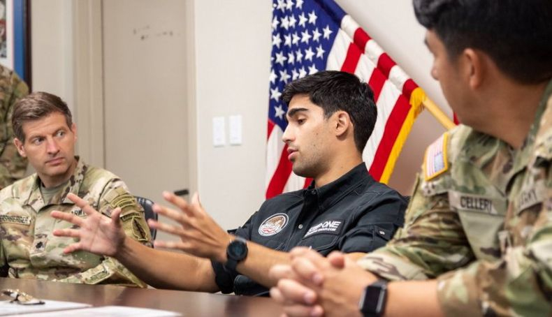 Correa estuvo en Estados Unidos dando charlas a veteranos de guerra Correa estuvo en Estados Unidos dando charlas a veteranos de guerra