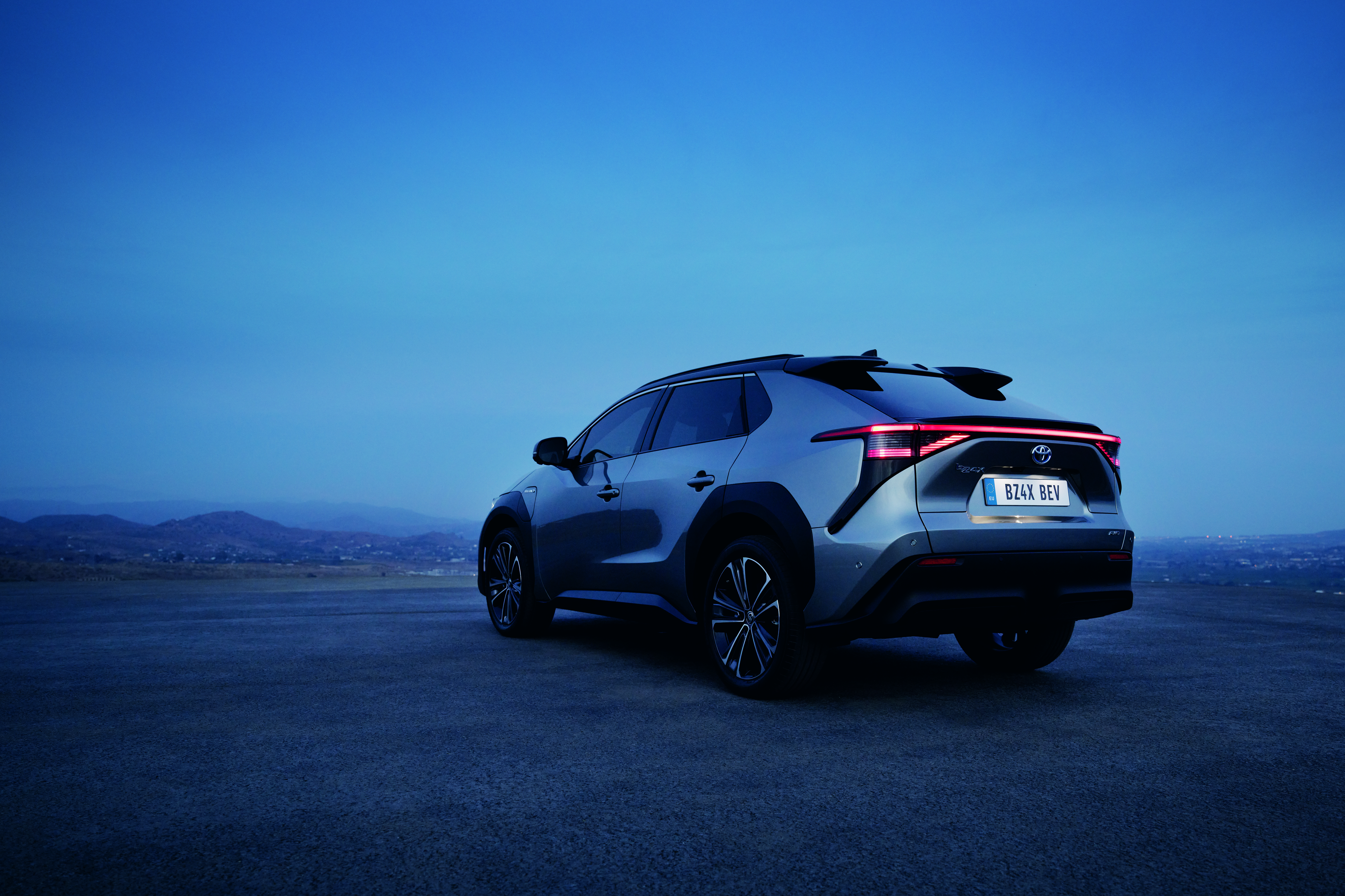 Toyota BZ4X: así es el nuevo modelo eléctrico de la marca
