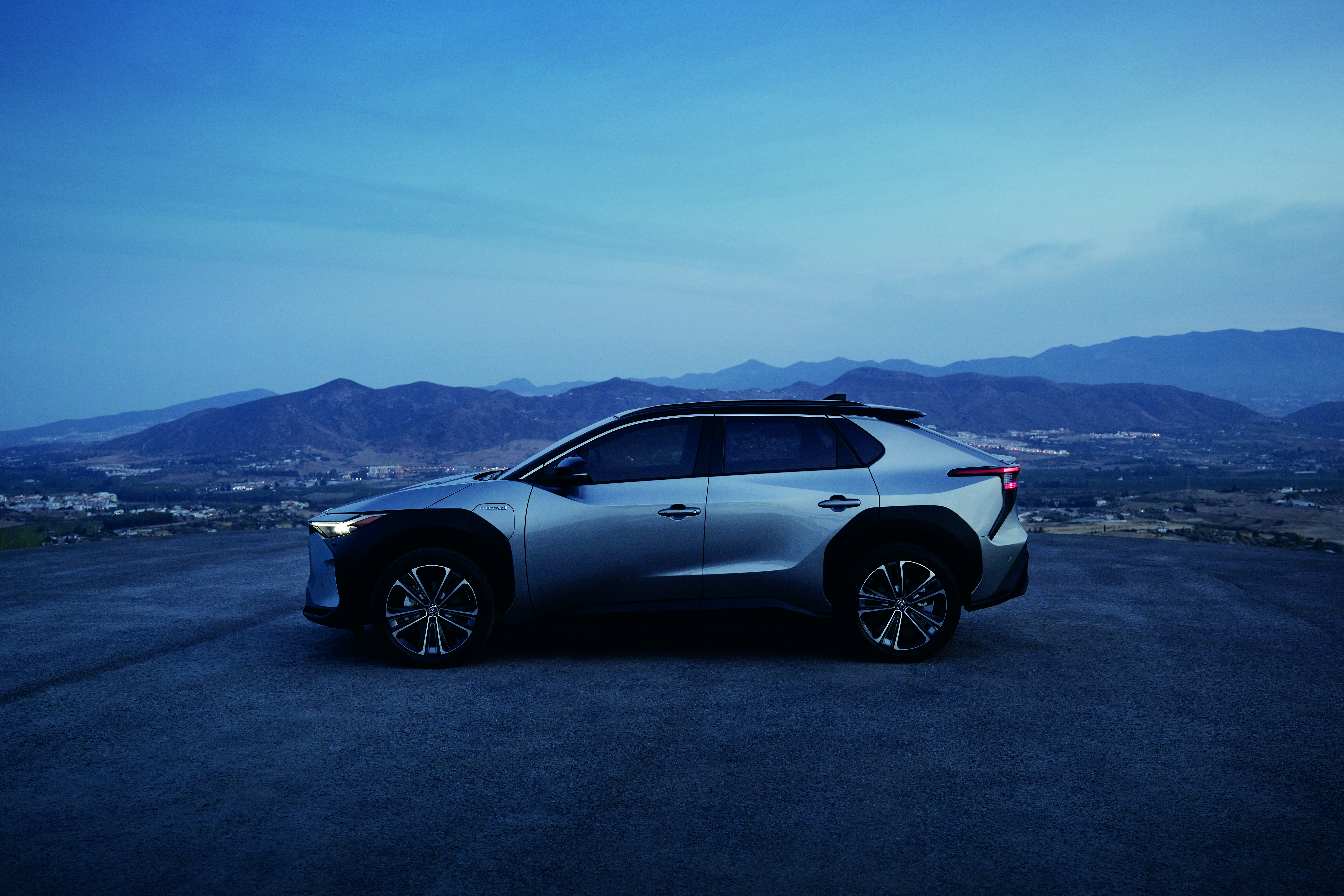 Toyota BZ4X: así es el nuevo modelo eléctrico de la marca