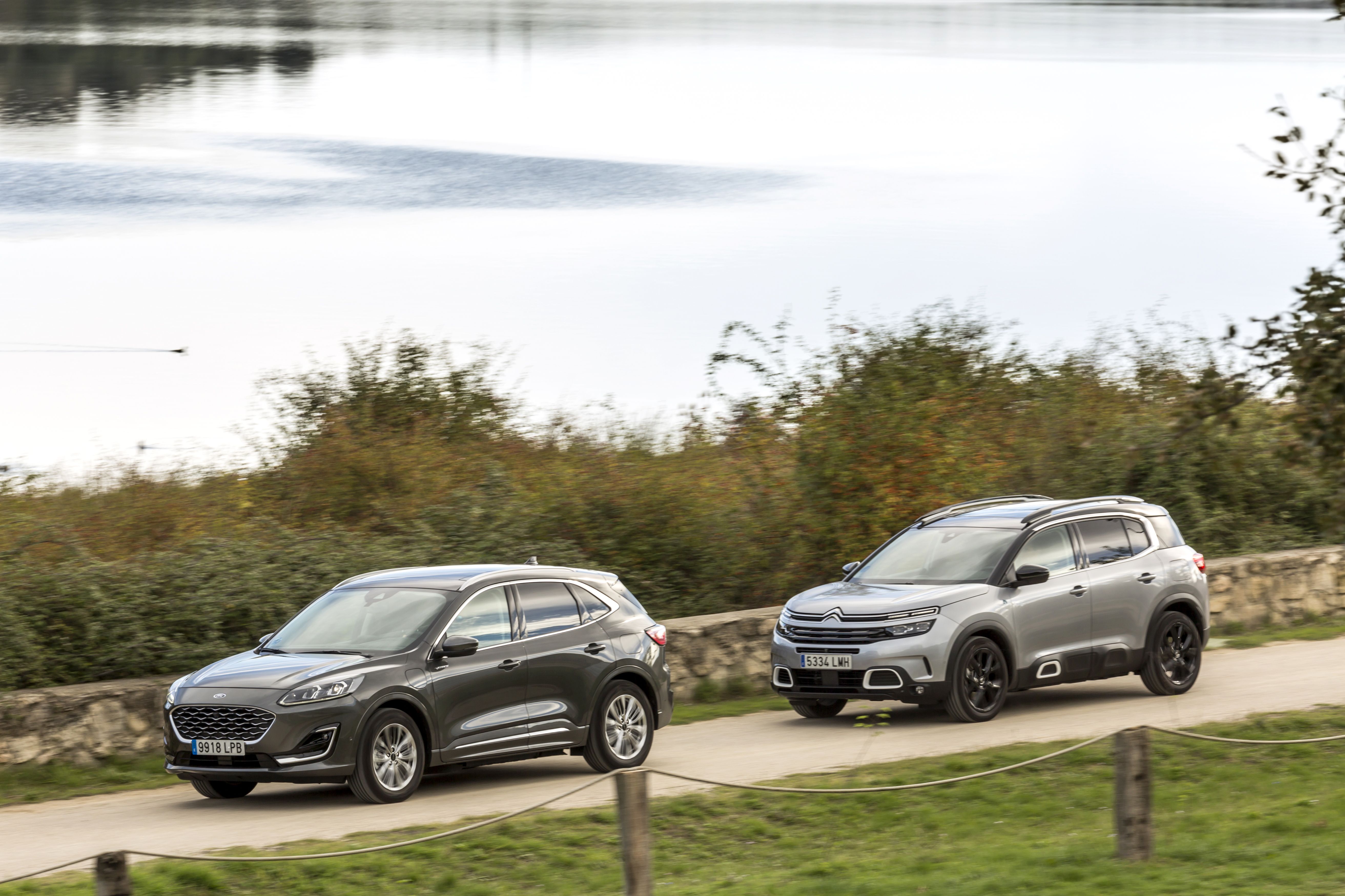 Citroën C5 Aircross Hybrid vs Ford Kuga PHEV
