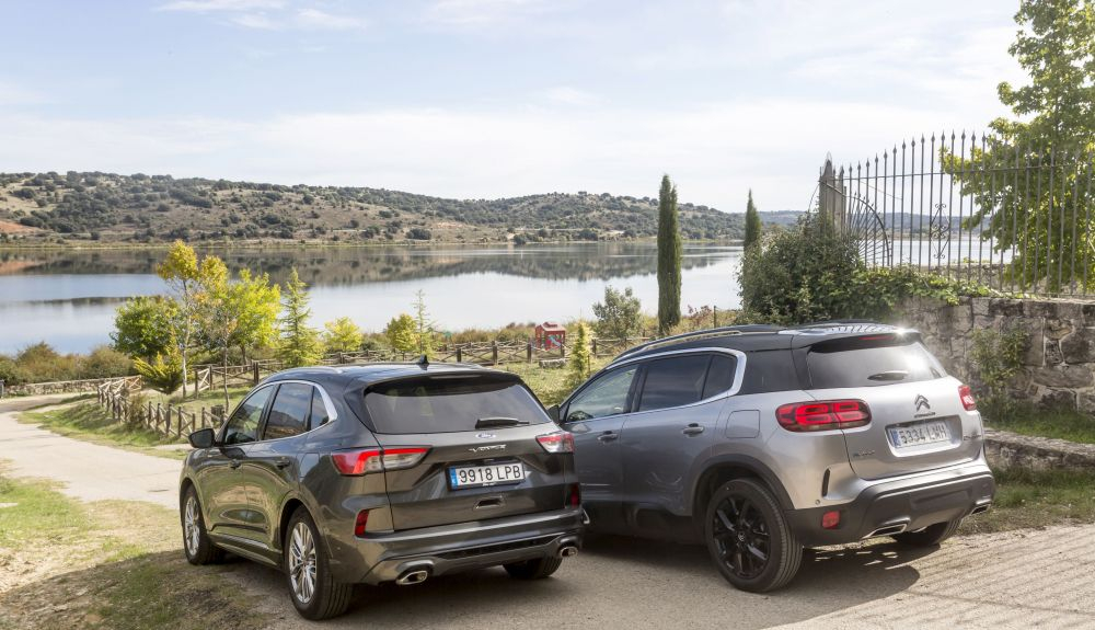 Citroën C5 Aircross Hybrid vs Ford Kuga PHEV Citroën C5 Aircross Hybrid vs Ford Kuga PHEV
