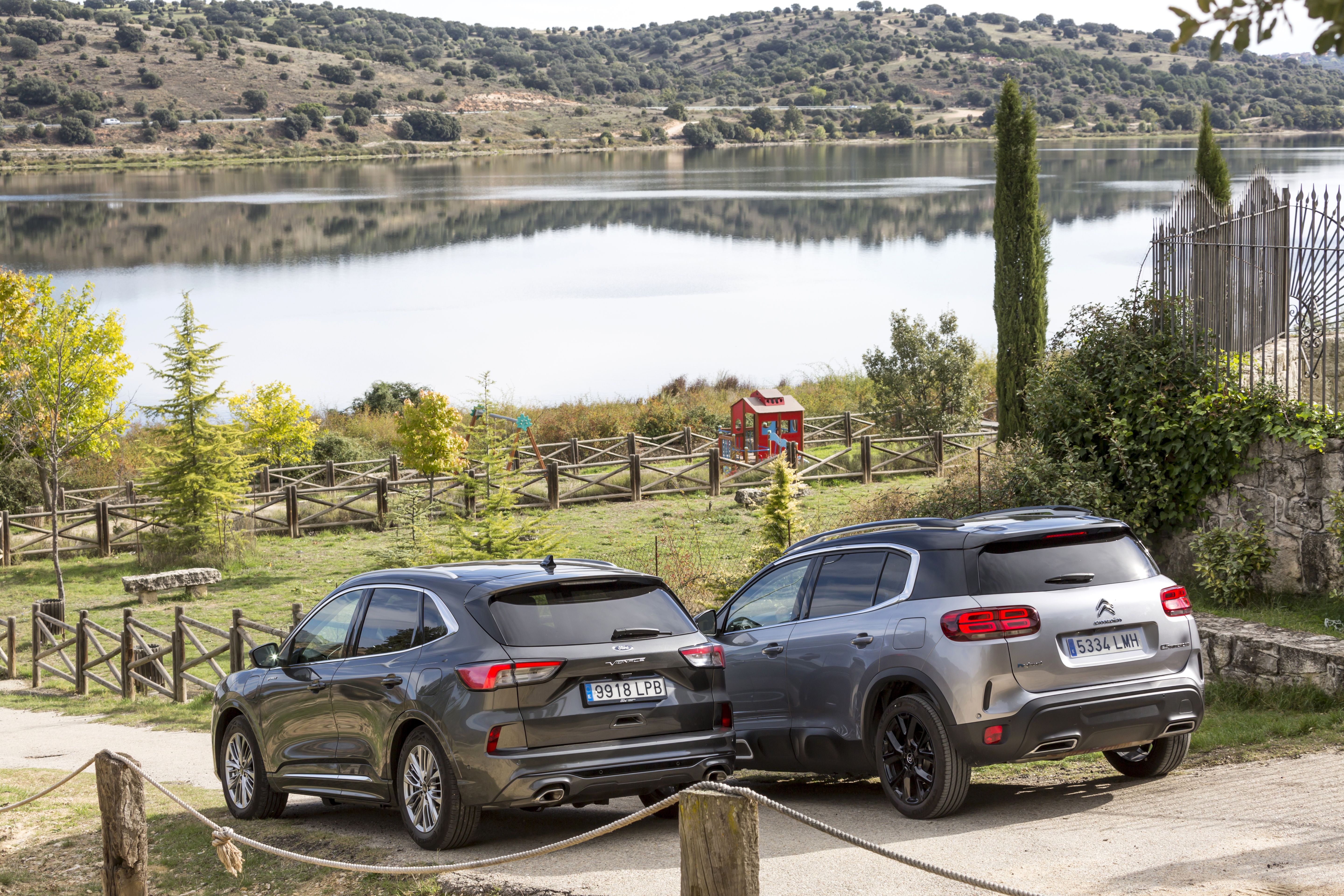 Citroën C5 Aircross Hybrid vs Ford Kuga PHEV
