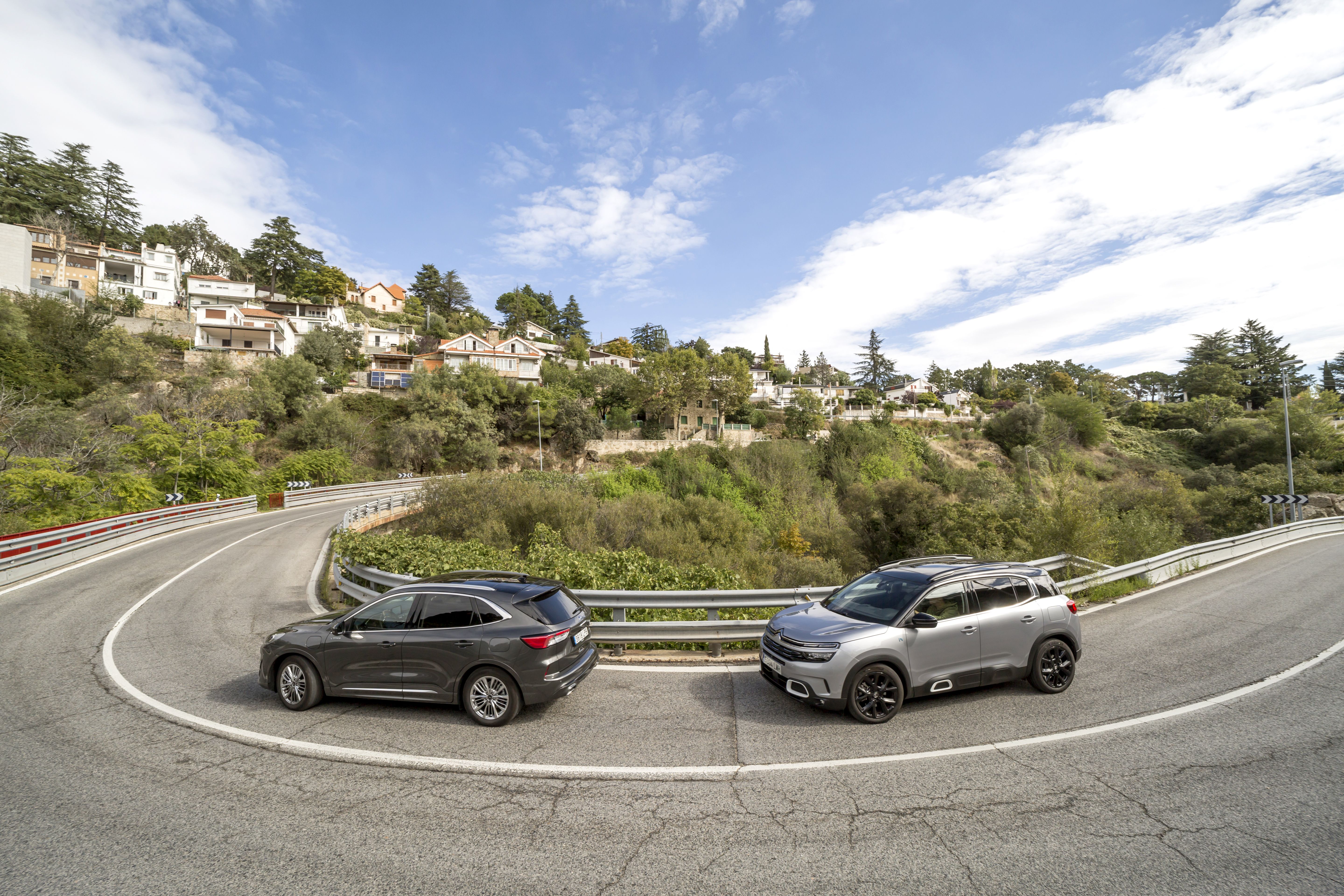 Citroën C5 Aircross Hybrid vs Ford Kuga PHEV