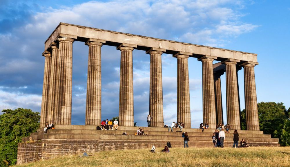 Monumento Nacional de Edimburgo, inspirado en el partenon de Atenas. Monumento Nacional de Edimburgo, inspirado en el partenon de Atenas.