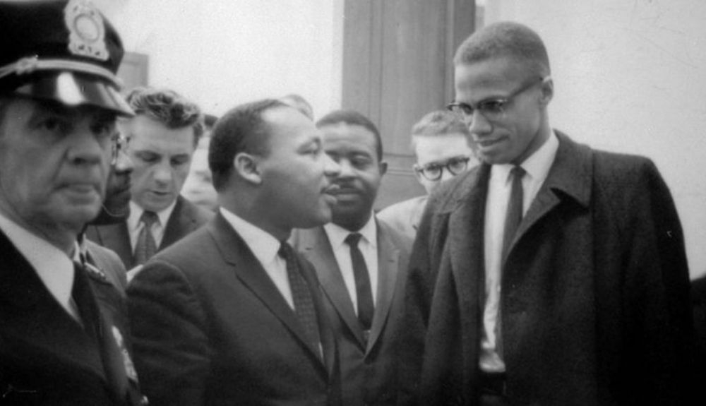 Malcolm X terminó trabajando con Martin Luther King. Malcolm X terminó trabajando con Martin Luther King.