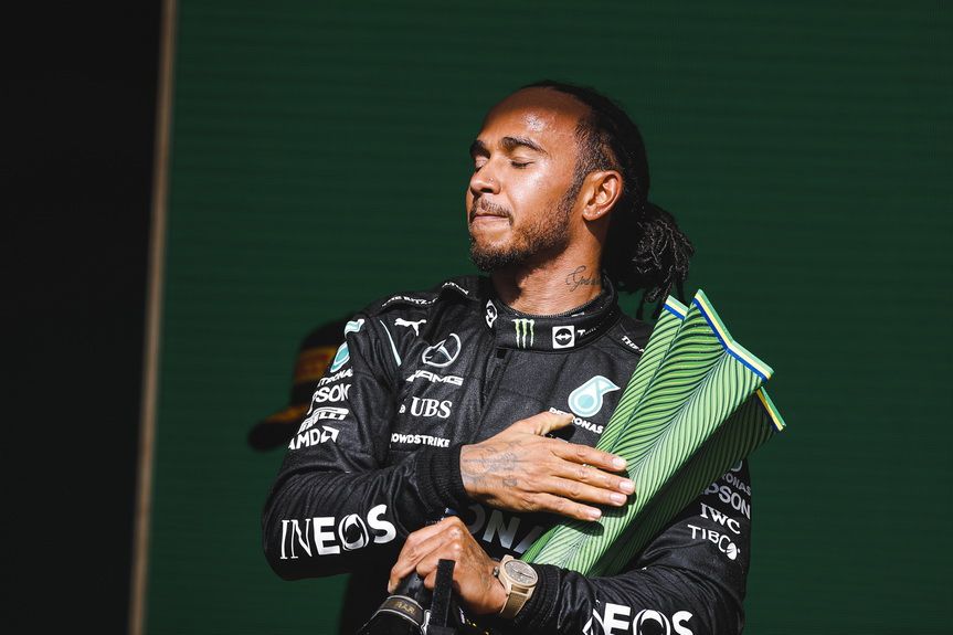 Hamilton se ve ya ganador con el mejor Mercedes de la temporada