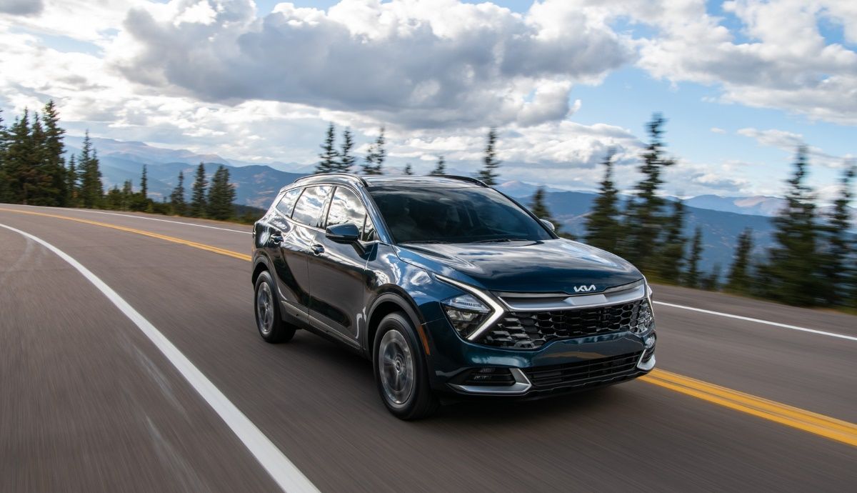 Kia Sportage HEV Hybrid 2023: el nuevo SUV estrena versión con etiqueta ECO a inicios de 2022.