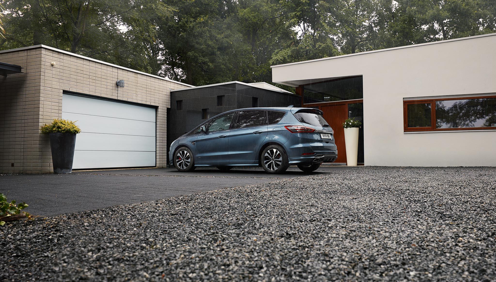 Ford S-Max Hybrid