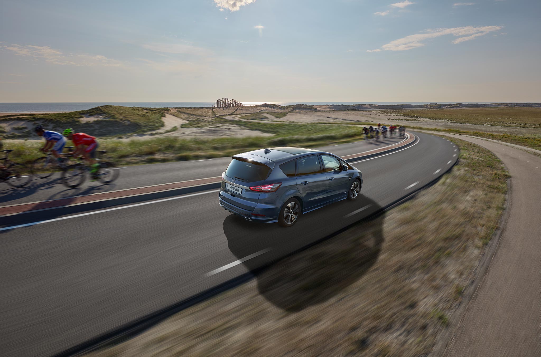 Ford S-Max Hybrid