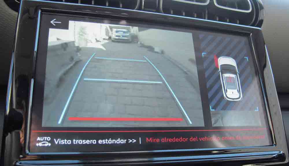 Citroën C3 Aircross. Las cámaras perimetrales aumentan la seguridad al maniobrar. Foto O.D. 