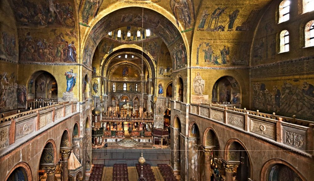 Una de las teorías sugiere que la tumba se encuentra en el nterior de la catedral de San Marco. Una de las teorías sugiere que la tumba se encuentra en el nterior de la catedral de San Marco.