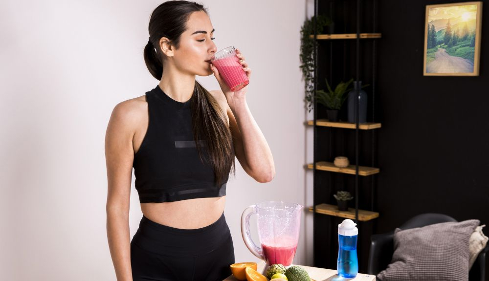Las grosellas aportan al batido notables cantidades de vitaminas C y A.