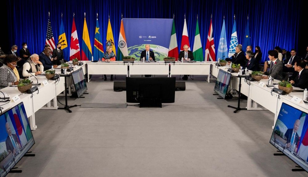Líderes mundiales en una reunión durante la COP26. China firmó una declaración conjunta con los Estados Unidos para encontrar recortes más pronunciados. Líderes mundiales en una reunión durante la COP26. China firmó una declaración conjunta con los Estados Unidos para encontrar recortes más pronunciados.