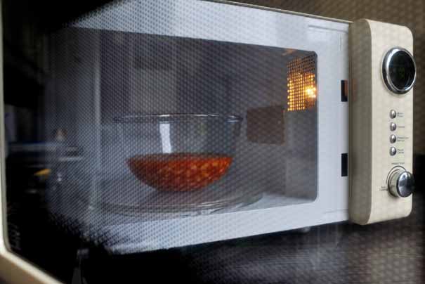 Microondas contaminación