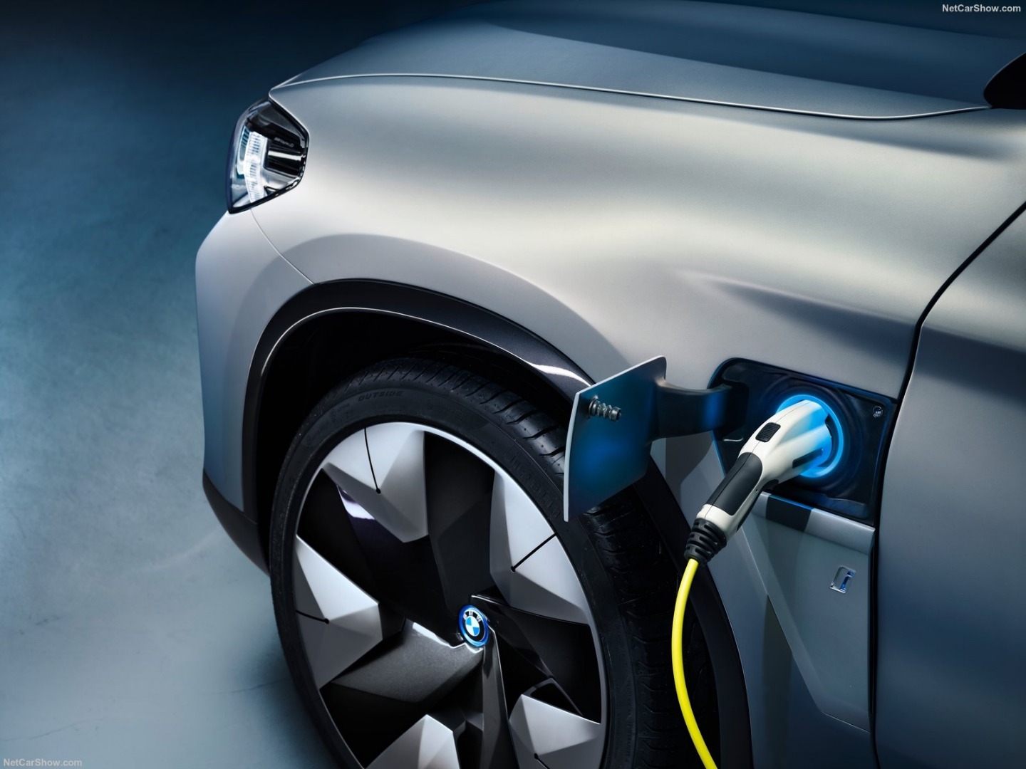 BMW iX3 2020: nuevos datos y fotos del X3 eléctrico