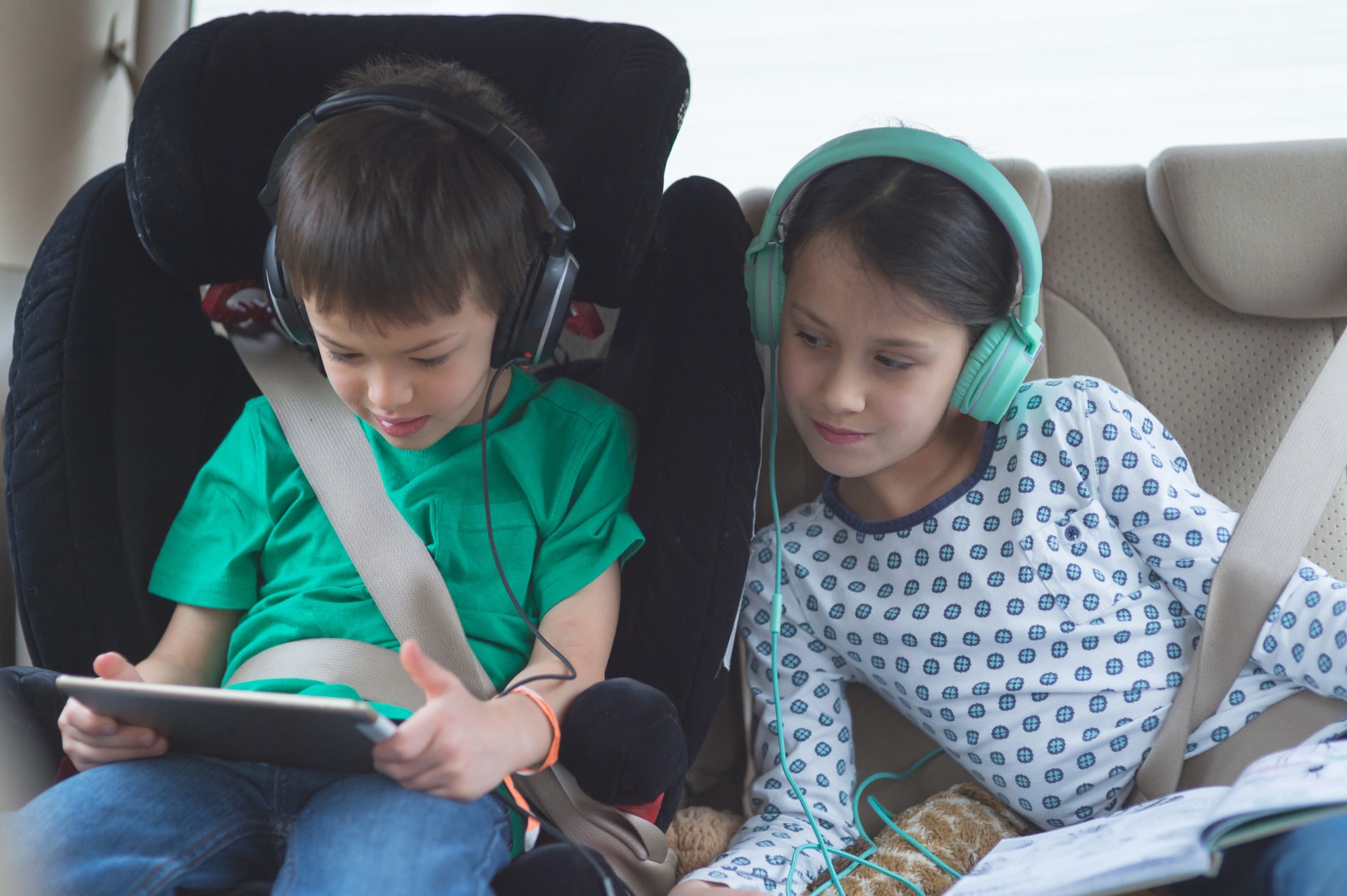 Las mejores apps para el coche de este verano: radares, música, gasolineras