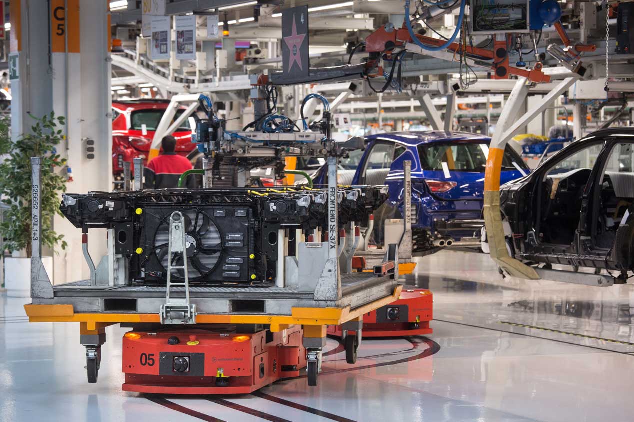 Así se fabrican al milímetro los coches de Seat