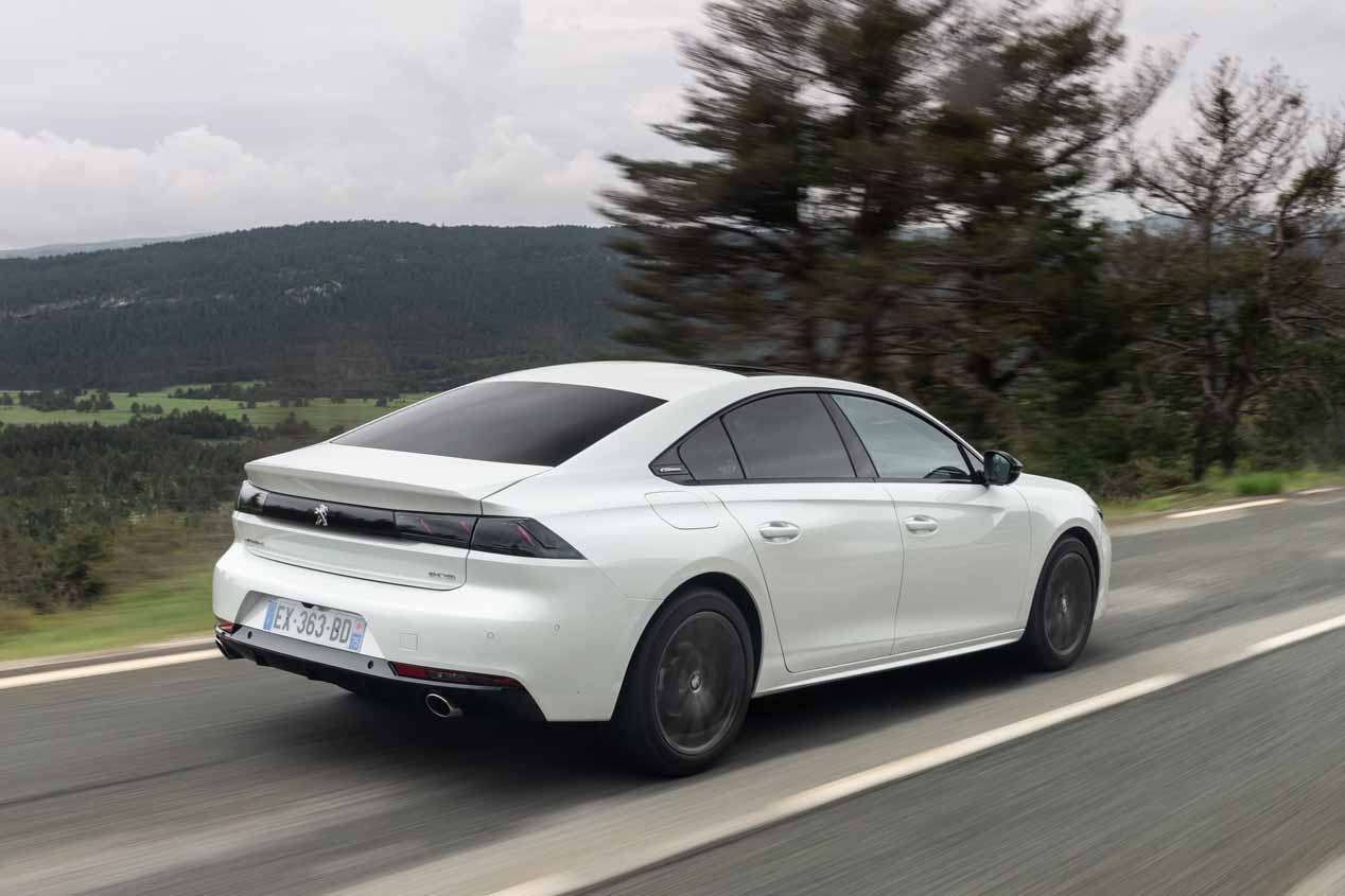 El nuevo Peugeot 508 tendrá en 2019 una súper versión híbrida de 300 CV