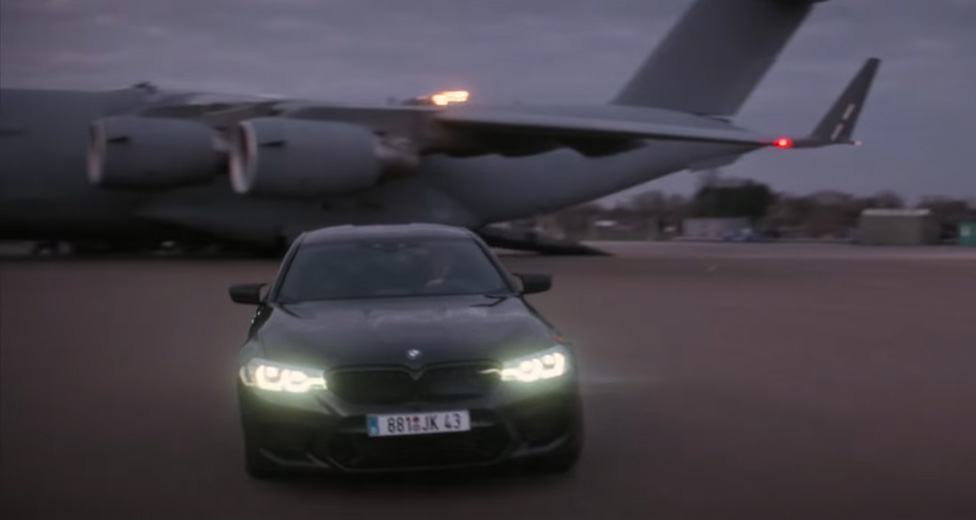 Tom Cruise con un BMW M5 clásico en la última de Misión Imposible (VÍDEO)