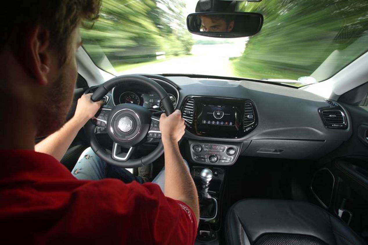 Comparativa SUV: Jeep Compass, Opel Grandland X y Skoda Karoq, ¿el mejor?