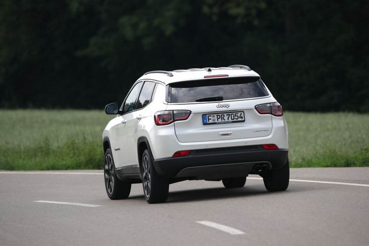 Comparativa SUV: Jeep Compass, Opel Grandland X y Skoda Karoq, ¿el mejor?