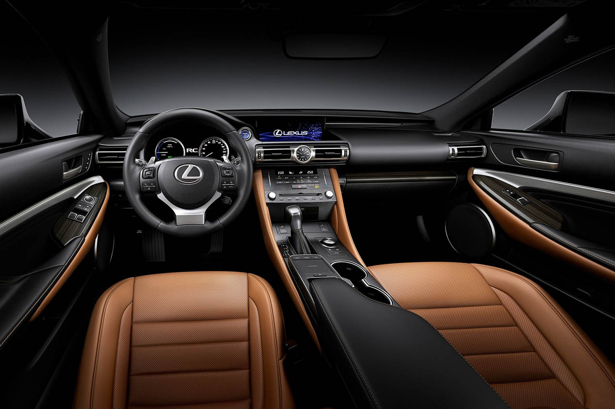 Lexus RC 2019: imagen renovada y comportamiento mejorado