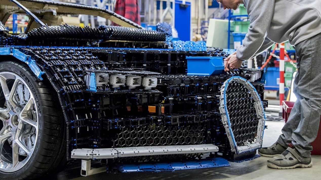 Un Bugatti Chiron de Lego, a escala real… ¡Y que alcanza 20 km/h!