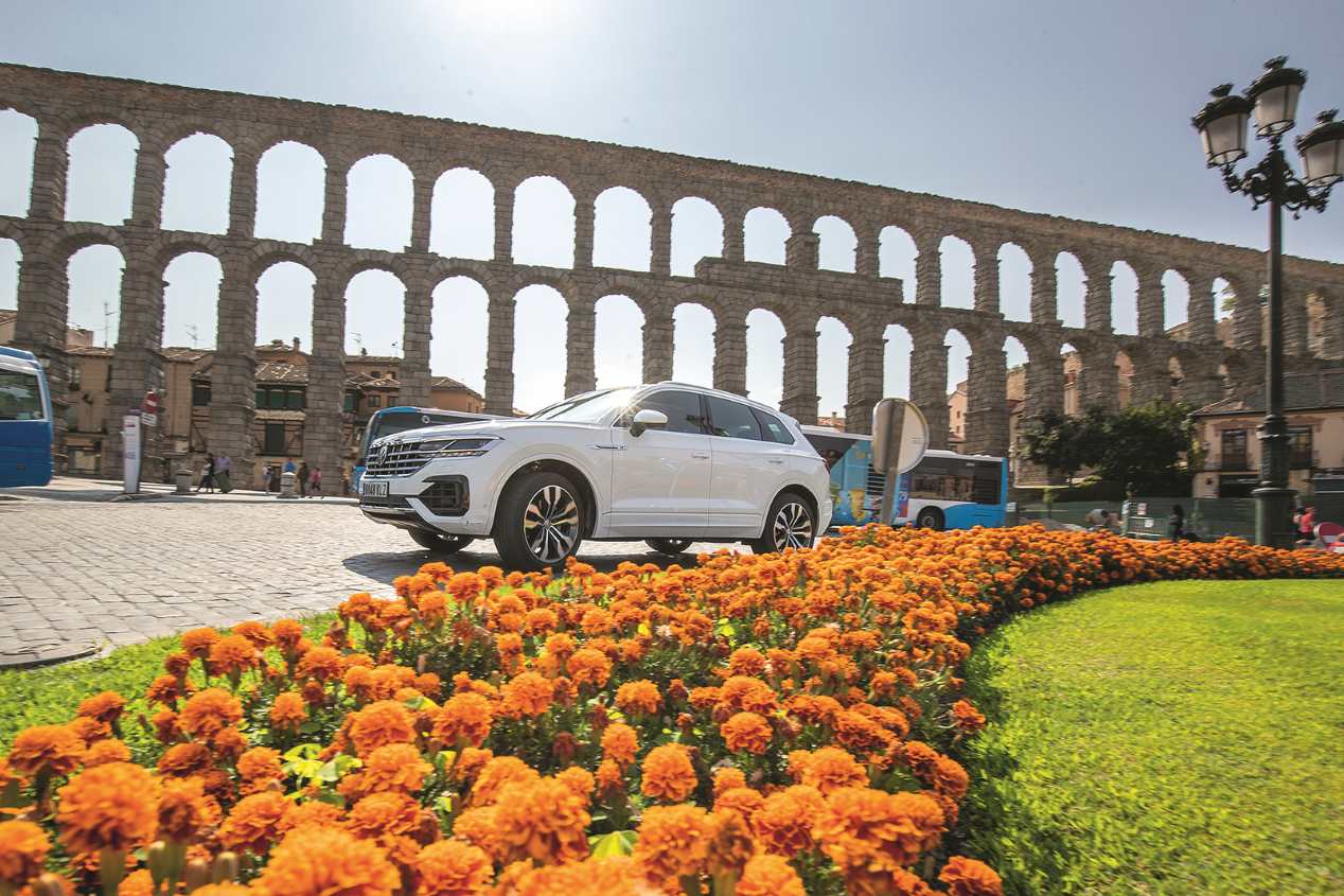 Volkswagen Touareg: así es el SUV imperial