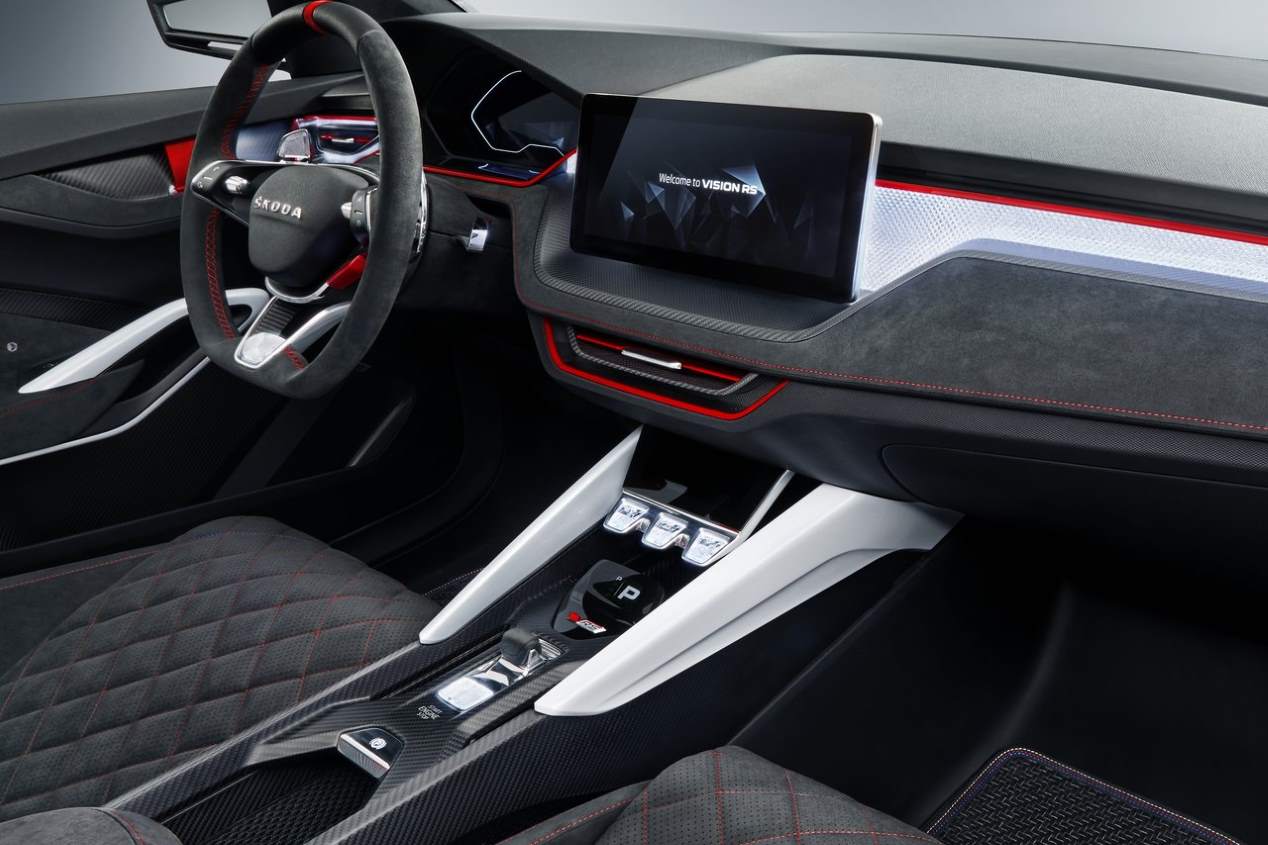 Skoda Spaceback 2019 vs Seat León 2020: el nuevo gran duelo de compactos
