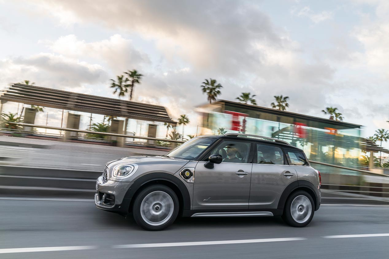 MINI Countryman Híbrido Enchufable: el camino al centro, más eléctrico