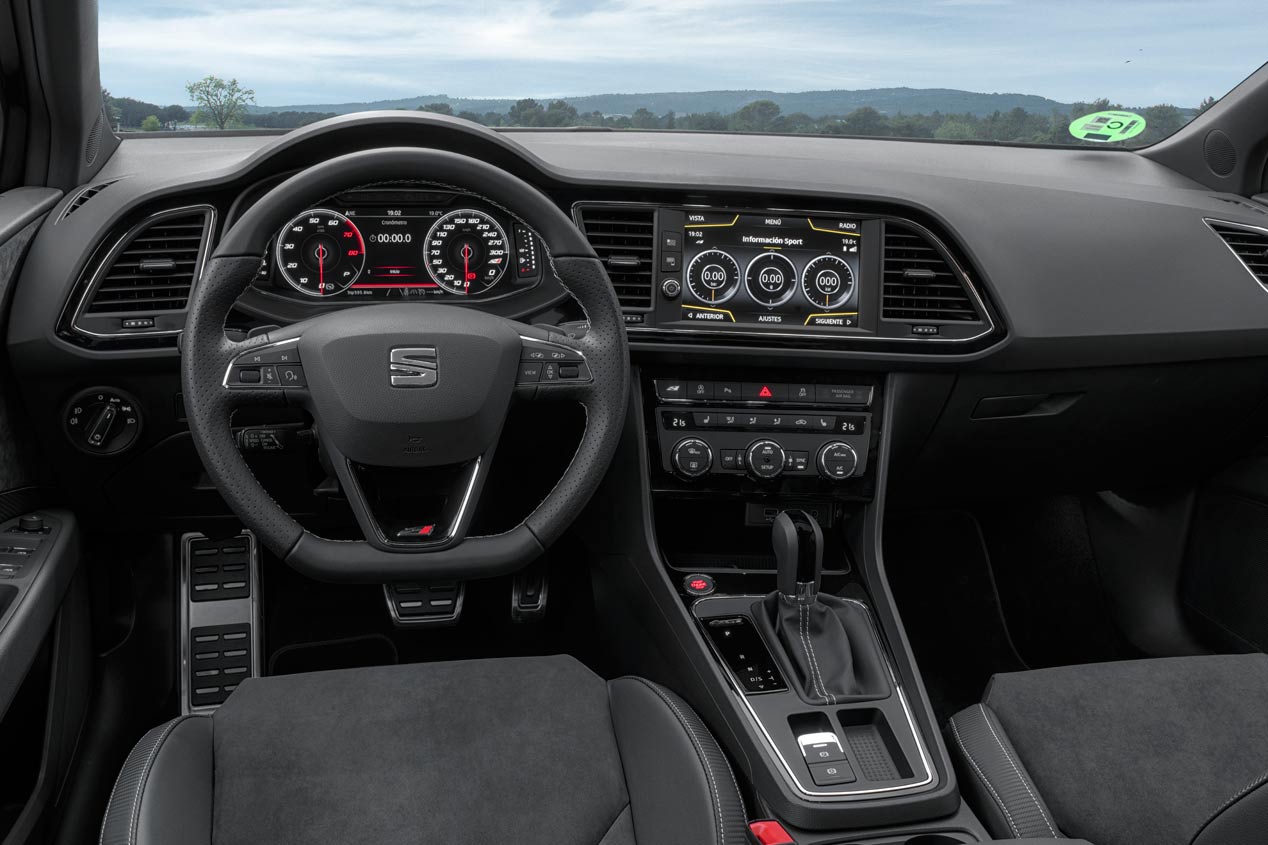 Seat León ST Cupra Black Carbon: para las familias más deportivas