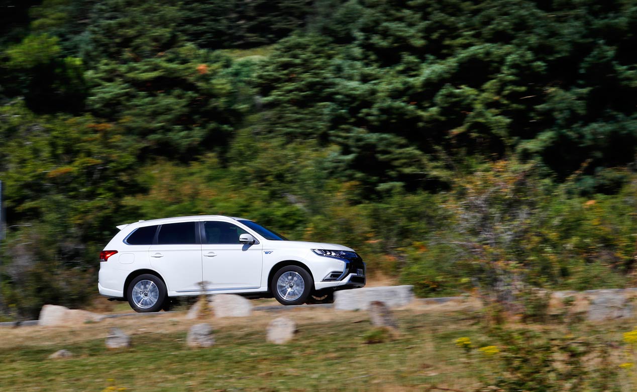Mitsubishi Outlander PHEV: llegarás más lejos (VÍDEO)
