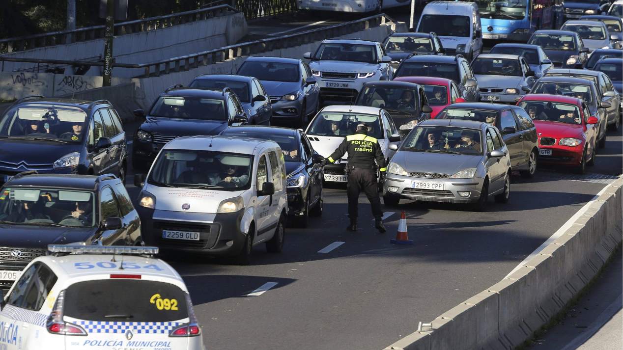 Cuándo prohibirán los coches Diesel y gasolina todos los países