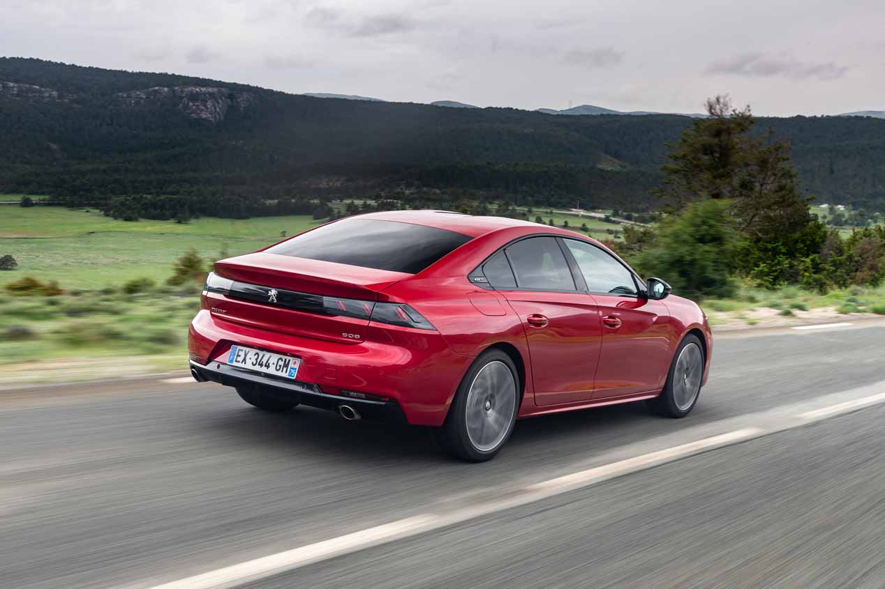Peugeot 508 vs 508L 2019: ¿qué diferencia a las dos berlinas?