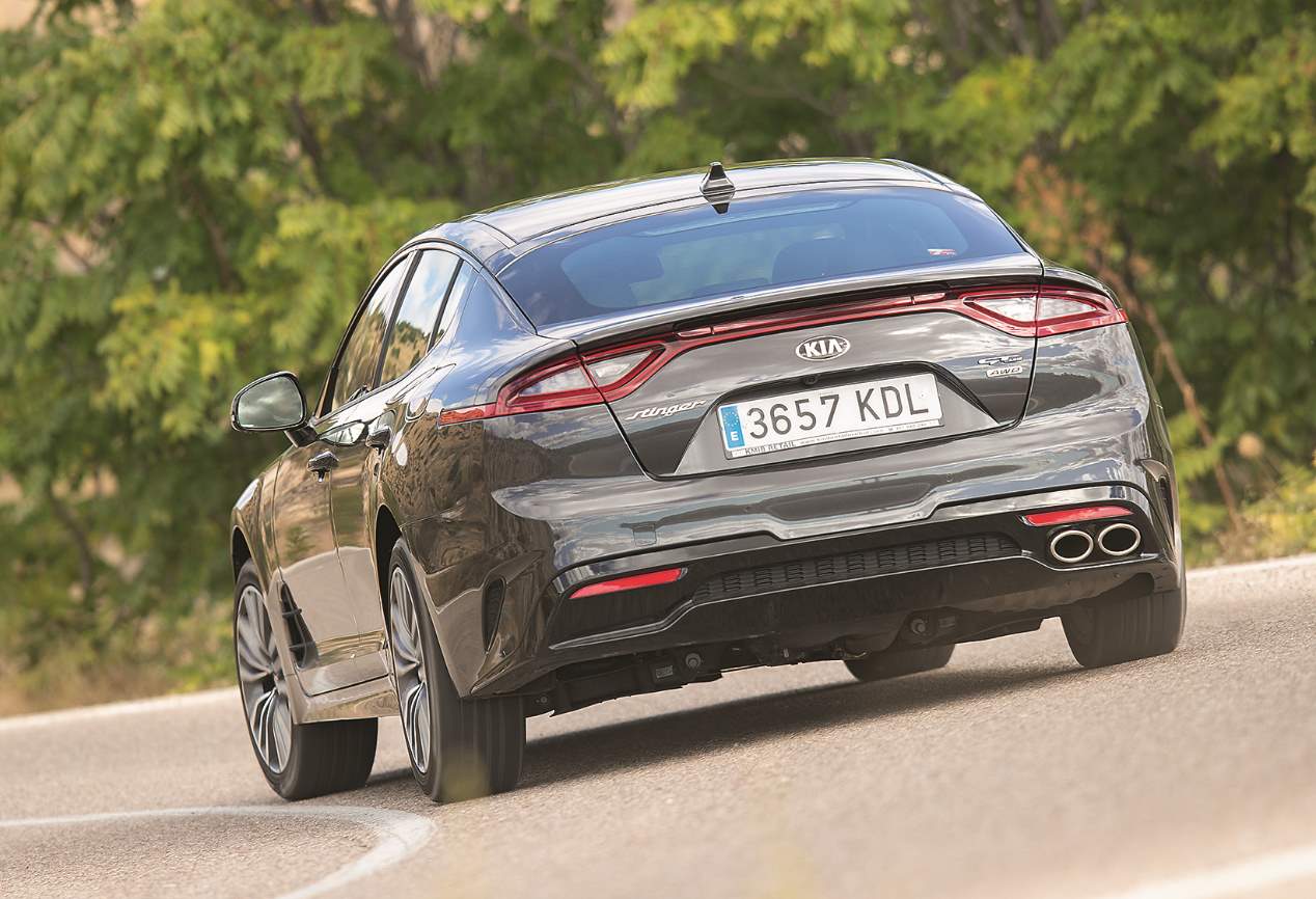 Comparativa Diesel Peugeot 508 vs Kia Stinger: ¿cuál es mejor?
