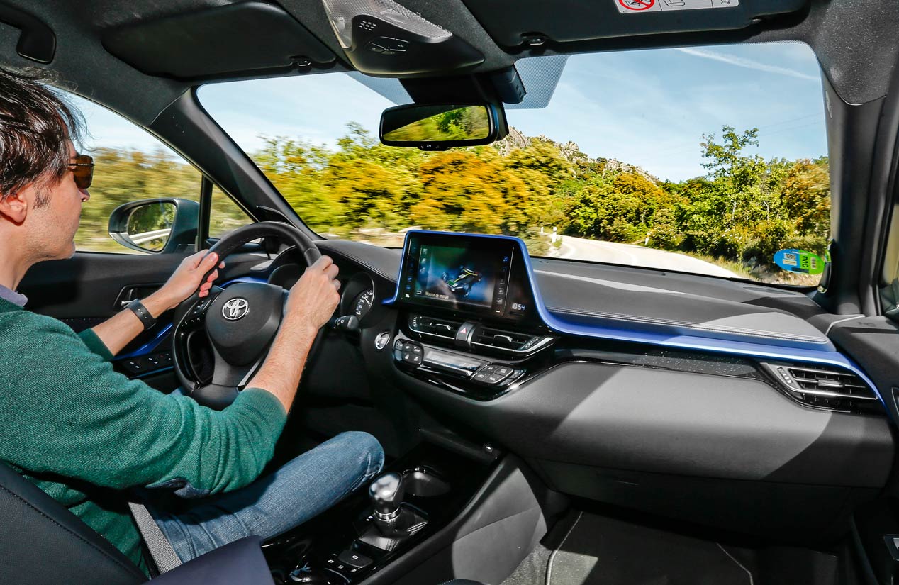 Toyota C-HR Hybrid: a prueba el SUV híbrido japonés