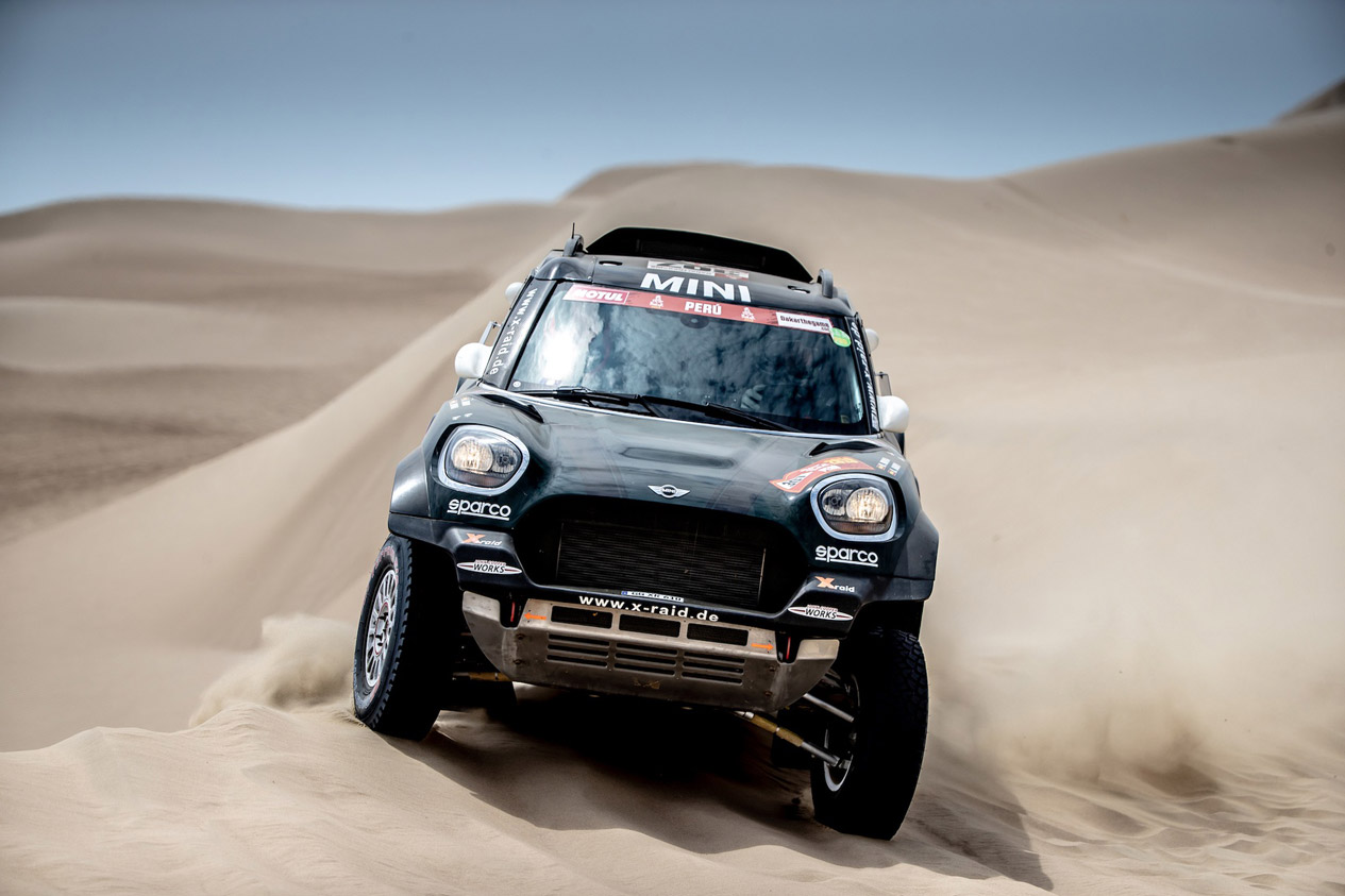 Así es la labor de un copiloto del Dakar (vídeo)