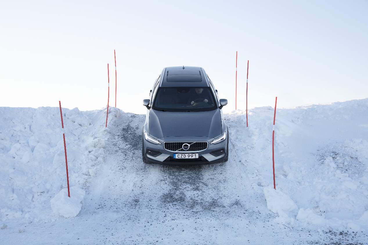 Volvo V60 Cross Country 2019: prueba y precio del familiar más off-road