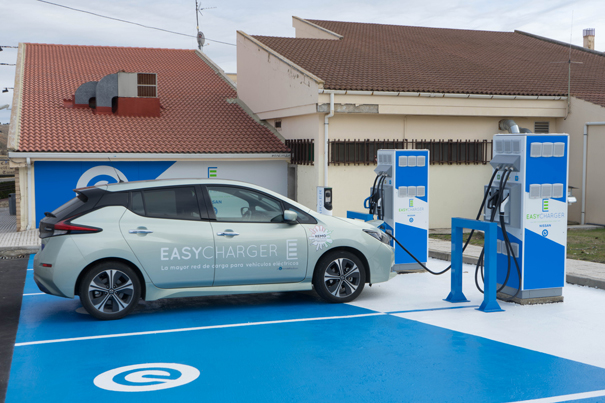 Ofertas para instalar en casa un punto de recarga para tu coche eléctrico
