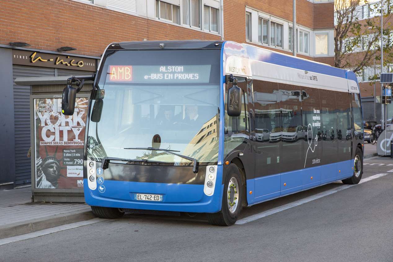 Alstom pone a prueba su primer autobús eléctrico: así es el Aptis