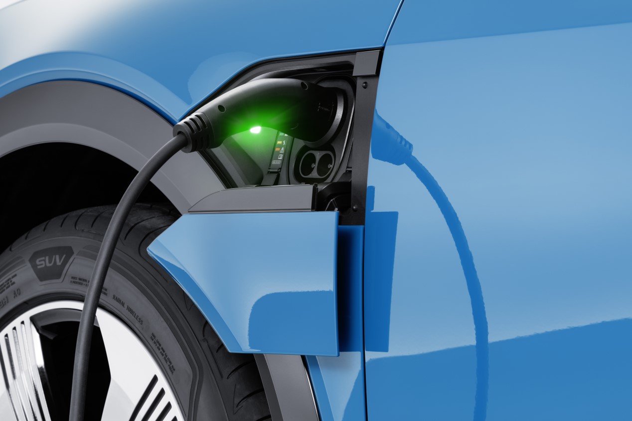 Los coches con etiqueta Cero o Eco pueden contaminar más que uno de gasolina