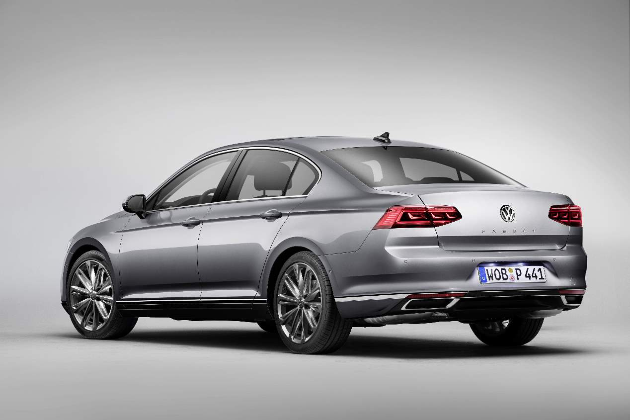 Las 10 mejores berlinas que llegan en 2019: Mondeo, Passat, 508 Hybrid, Superb…