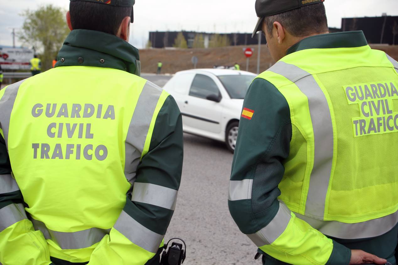 Las aplicaciones que avisan de controles y radares podrían ser ilegales
